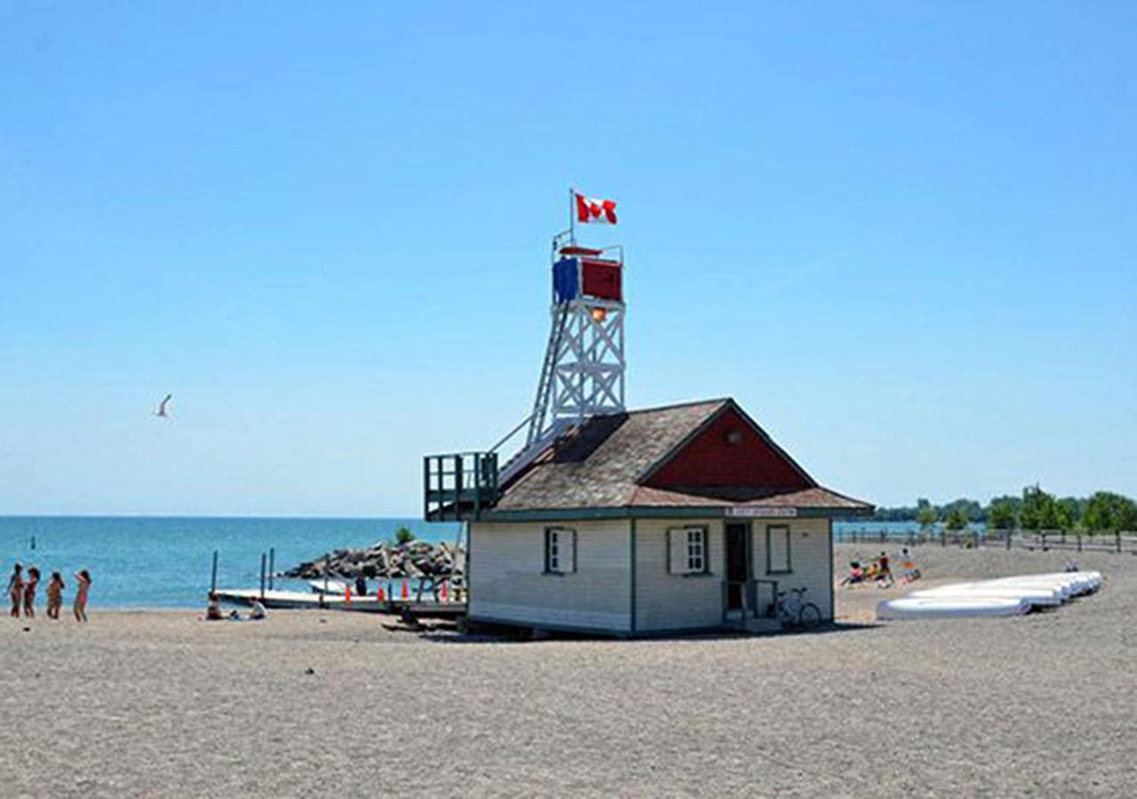 Toronto Bed & Breakfast - Free Parking Buitenkant foto